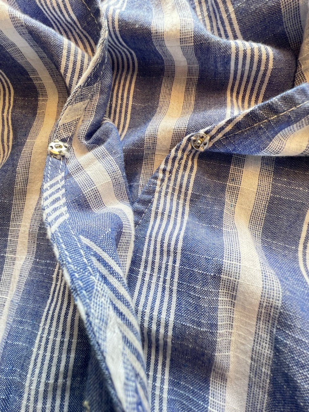 Everly Women's Striped V-Neck  Wrap Blouse Size M Blue White  Preppy Coastal - Picture 9 of 11